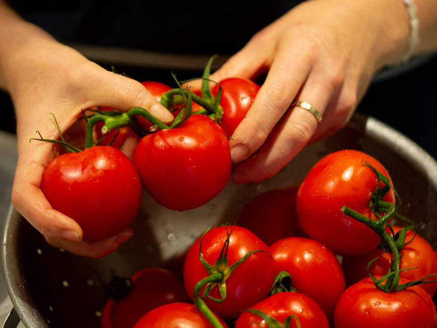 Frische Tomaten © David Bebber / WWF-UK Frische Tomaten © David Bebber / WWF-UK